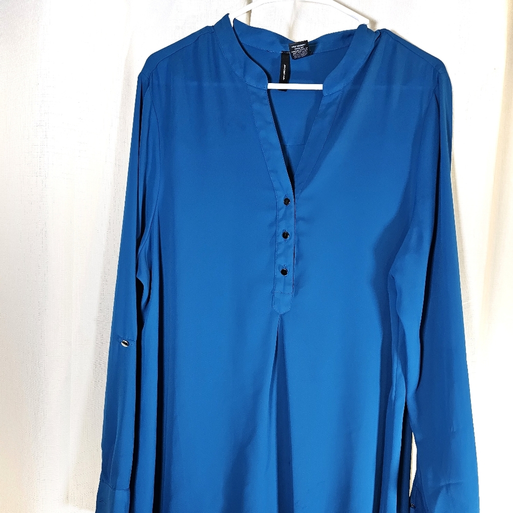 3/$20 New Directions XL Hi Lo Top